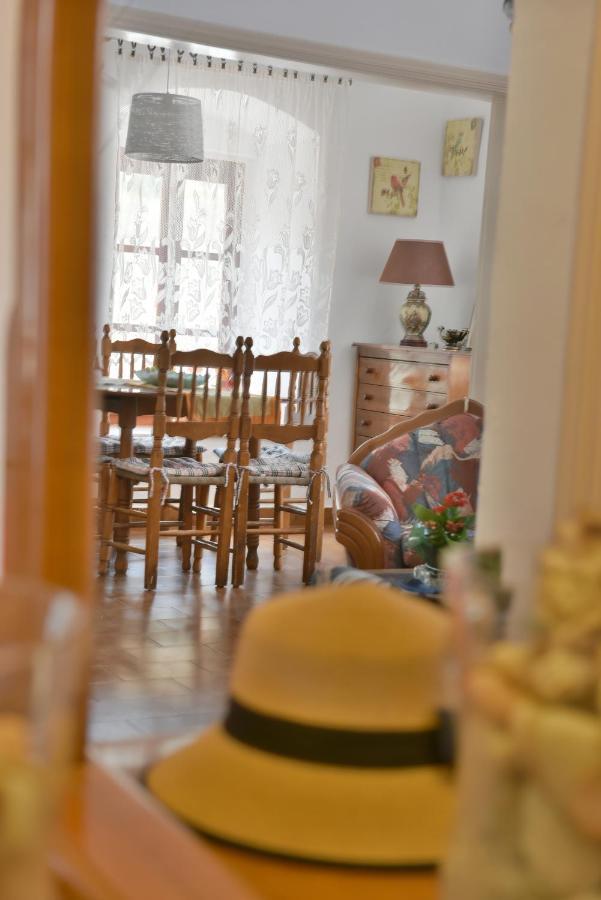 Grandmas Guest House Hydra  Buitenkant foto