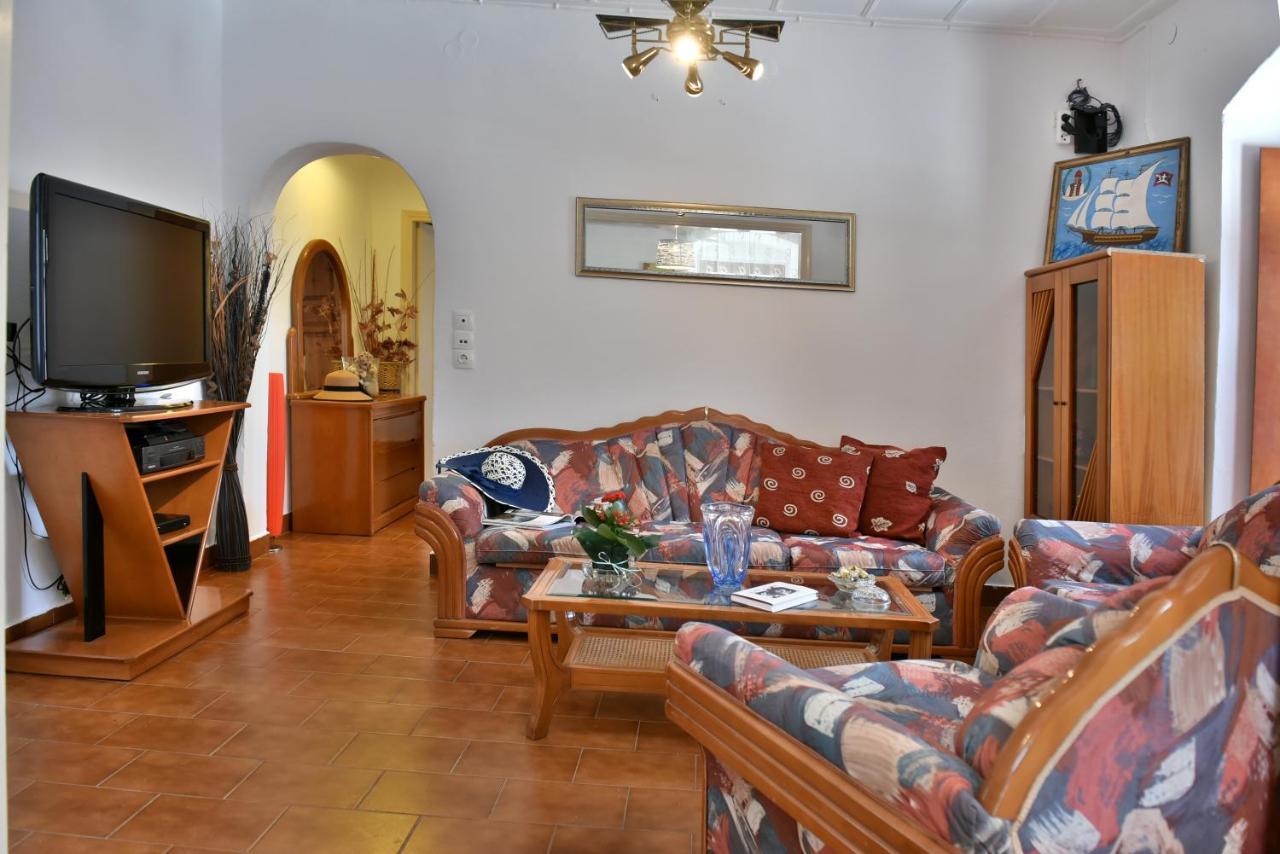 Grandmas Guest House Hydra  Buitenkant foto