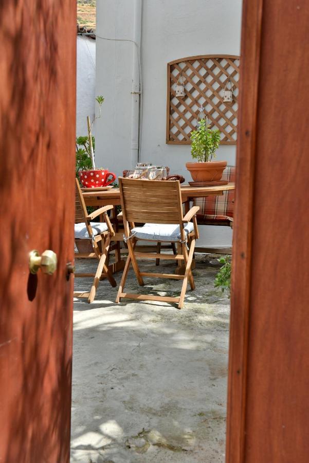 Grandmas Guest House Hydra  Buitenkant foto