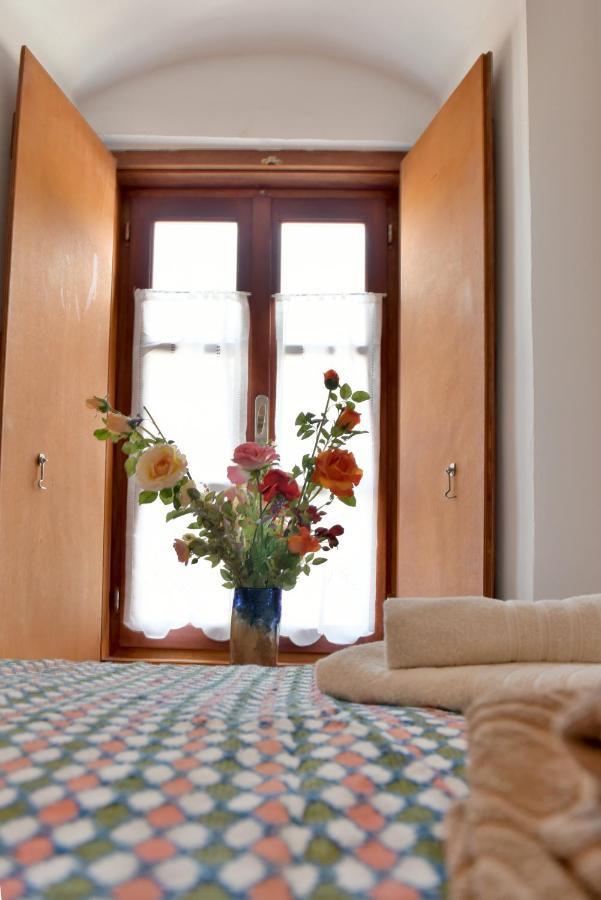 Grandmas Guest House Hydra  Buitenkant foto